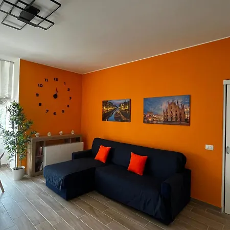 The Bright Place: wide&modern condo apartment in Milan-2